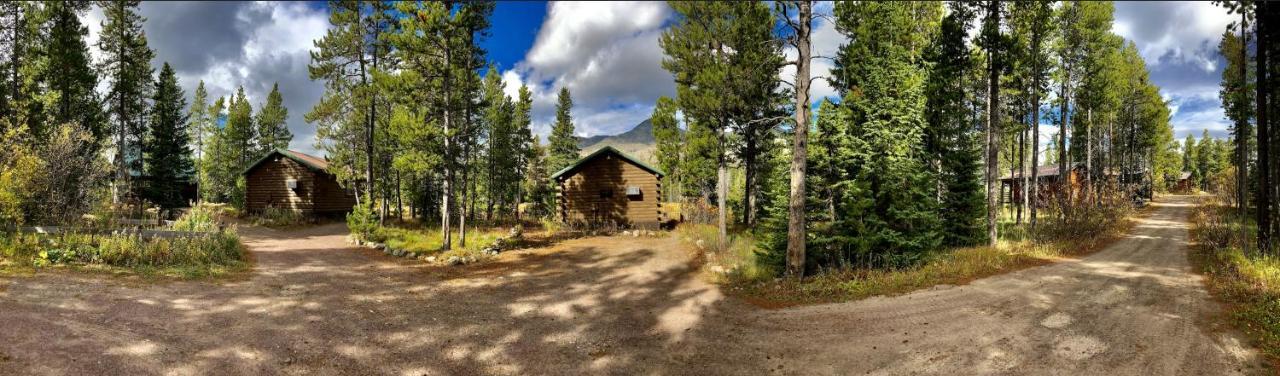 Summit Mountain Lodge And Steakhouse East Glacier Park Village Exterior photo