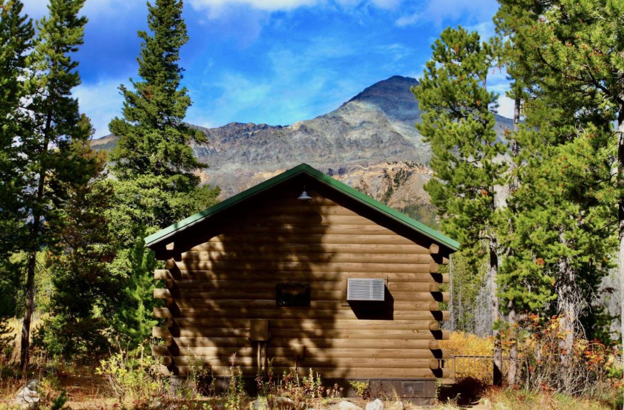 Summit Mountain Lodge And Steakhouse East Glacier Park Village Exterior photo